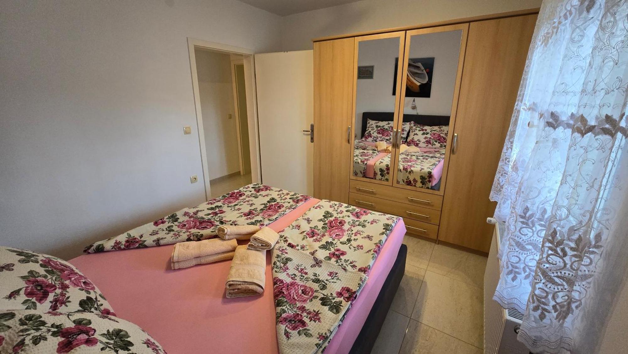 Apartmani Plavsic Нови-Винодолски Экстерьер фото